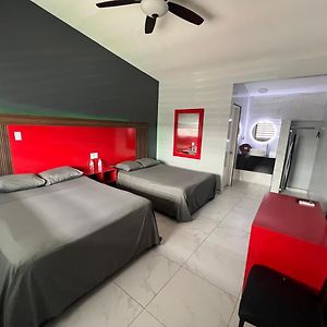 Habitación con 2 Camas Individuales